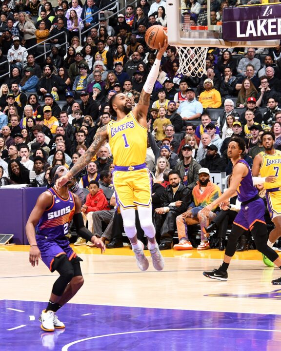 Lakers acaricia los Playoffs