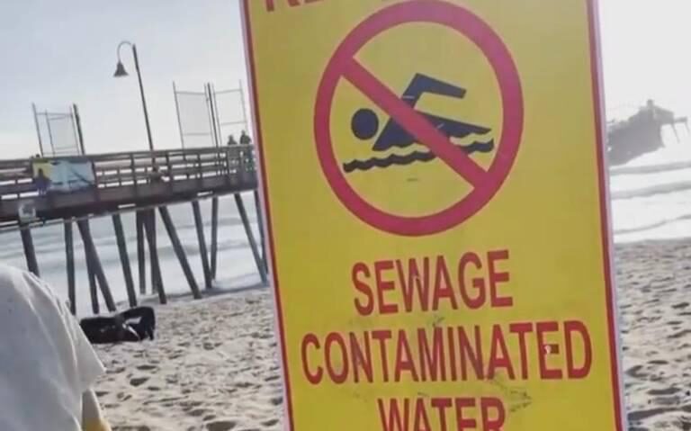 El aire que respiras, también contiene virus, bacterias y químicos, que se desprenden de las aguas negras (tuberías de drenaje) que lleva el Río Tijuana a las playas de San Diego