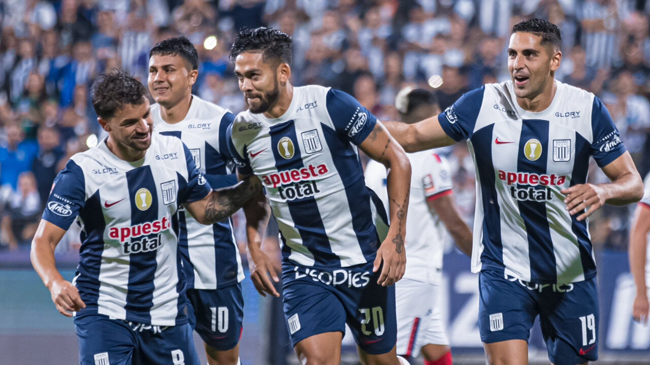 Golea Alianza Lima y regresa al primer lugar de la Liga 1 de Perú
