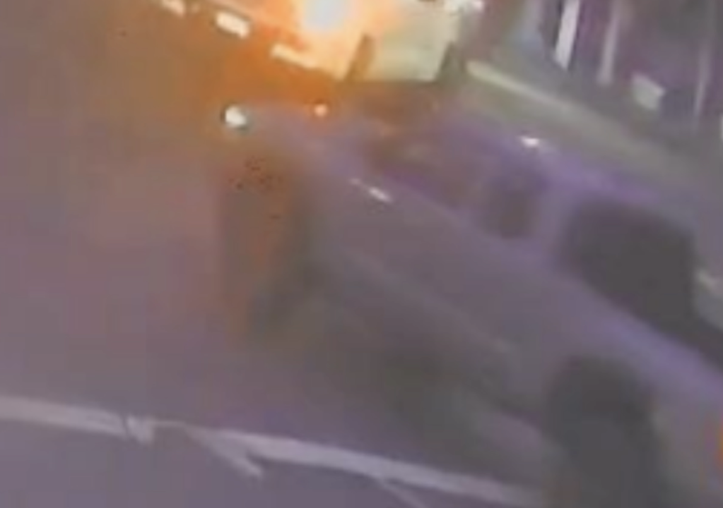 LA ATROPELLÓ Y DEJÓ ABANDONADA A SU SUERTE.