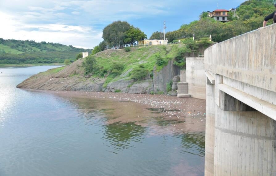 Las presas en RD están en su peor nivel de agua de los últimos 40 años