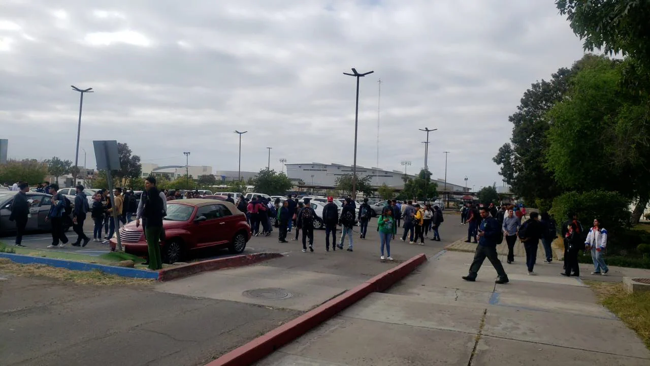 Falsa amenaza de bomba, se evacua facultad de derecho de UABC