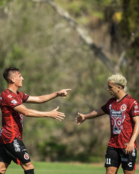 Xoloitzcuintles supera a Dorados en pretemporada.