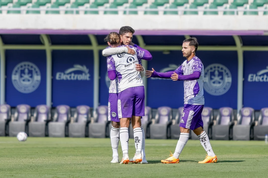 Xolos cierra pretemporada con derrota en Mazatlán