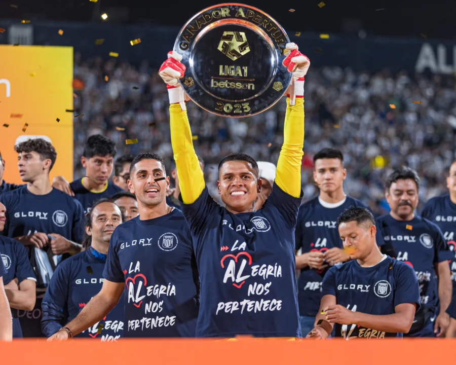 Alianza Lima alcanzó a Universitario como los equipos con más títulos en Perú