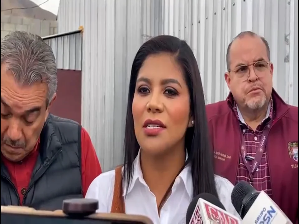 ALCALDESA DE TIJUANA SE VA A VIVIR A CUARTEL MILITAR
