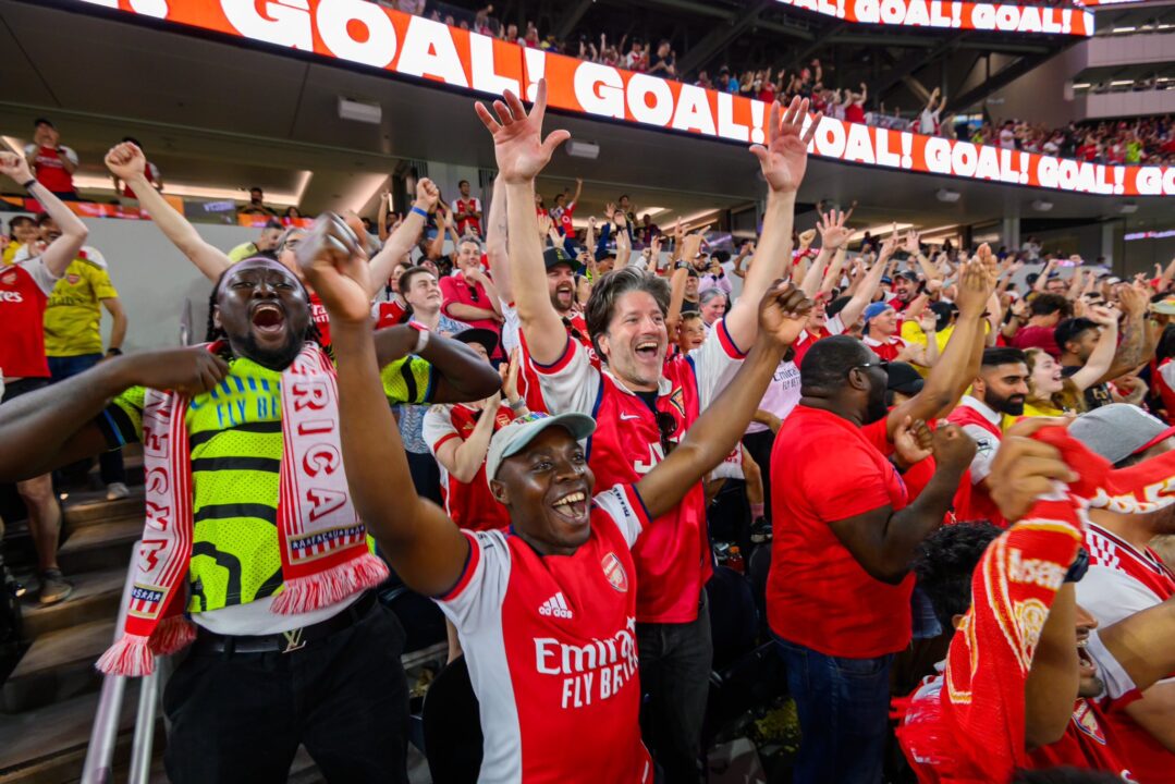 Inglewood también vive la pasión del soccer: 70mil fans en el Barcelona-Arsenal