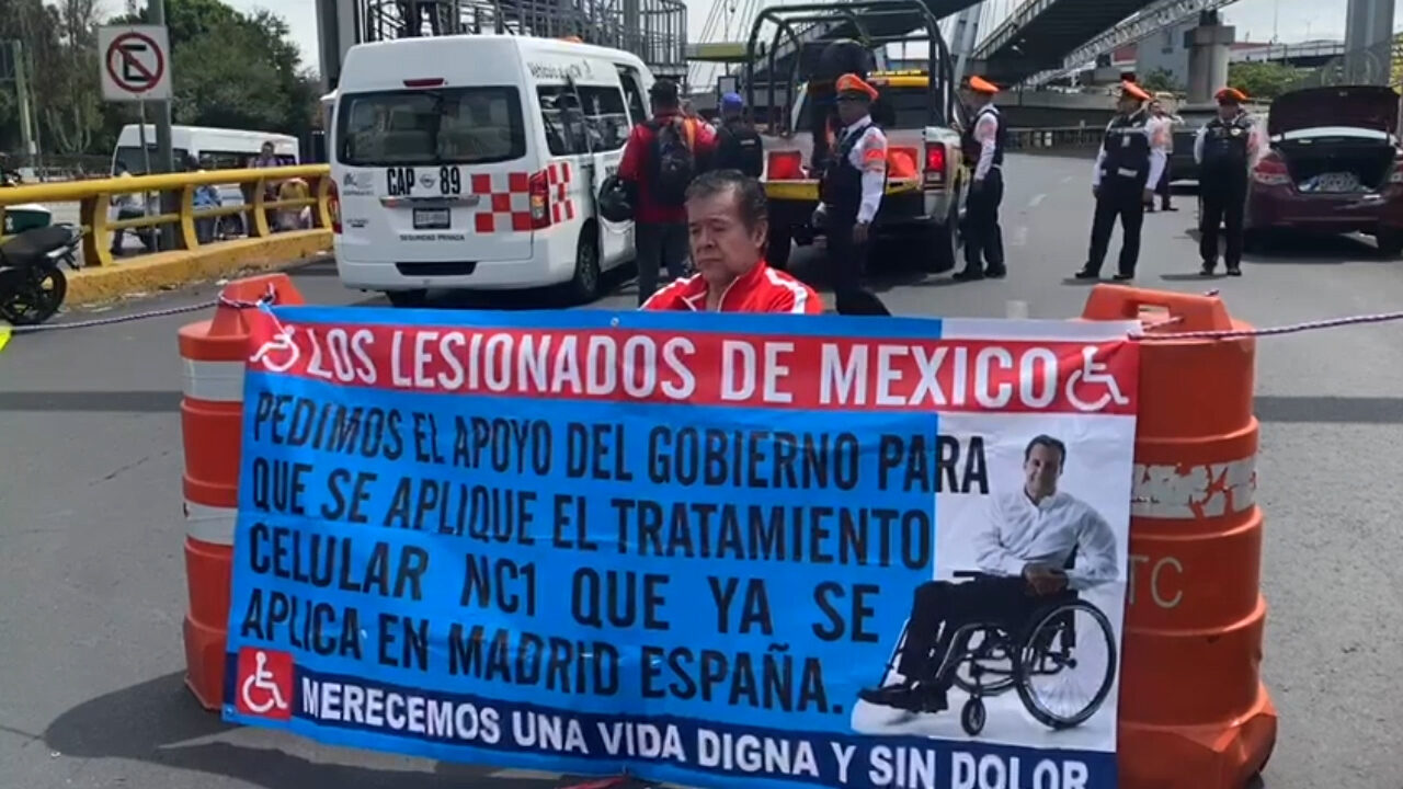 PACIENTES CON LESIÓN MEDULAR SALEN A LAS CALLES DE LA CDMX PARA DEMANDAR ATENCIÓN MÉDICA