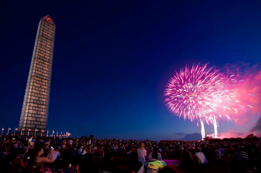 AQUÍ TE DECIMOS DONDE PUEDES VER LOS FUEGOS ARTIFICIALES