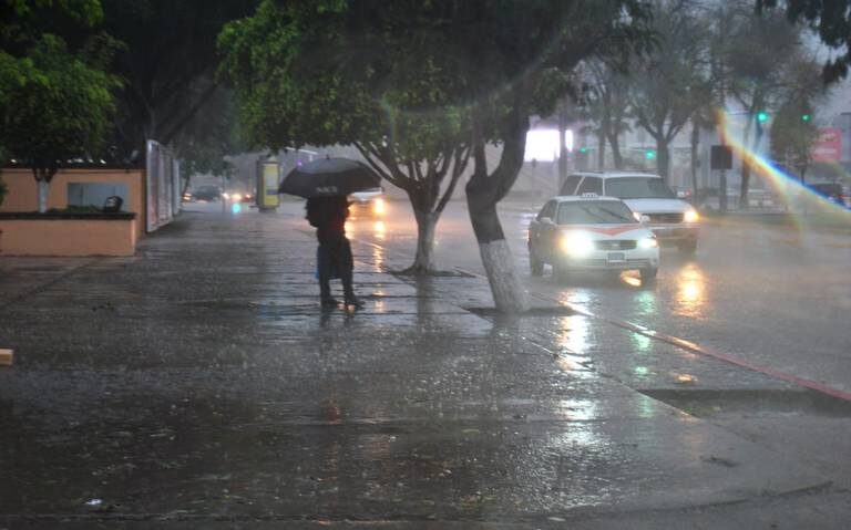 Activan protocolos de emergencia en Tijuana por el paso de la tormenta tropical Hilary.