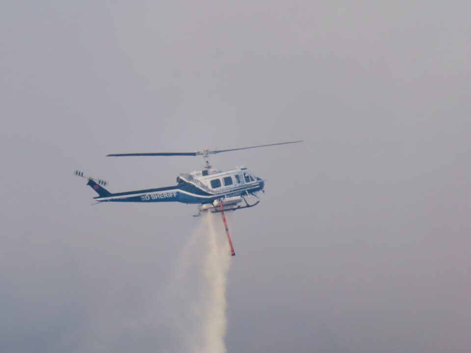 Cierre de escuelas, por incendio en San Diego. Planteles del Distrito Mountain Empire sin clases por \"Coyote Fire\" en Potrero.
