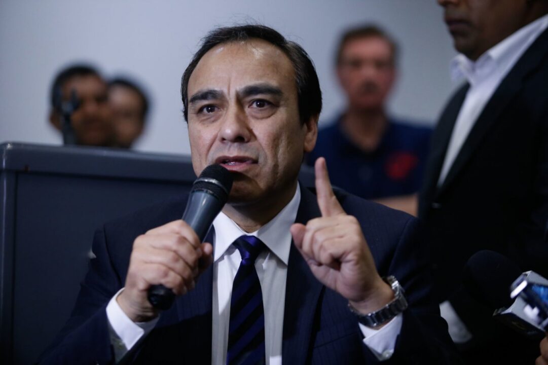 Julián Leyzaola reaparece, ¿qué paso con su orden de aprehensión?