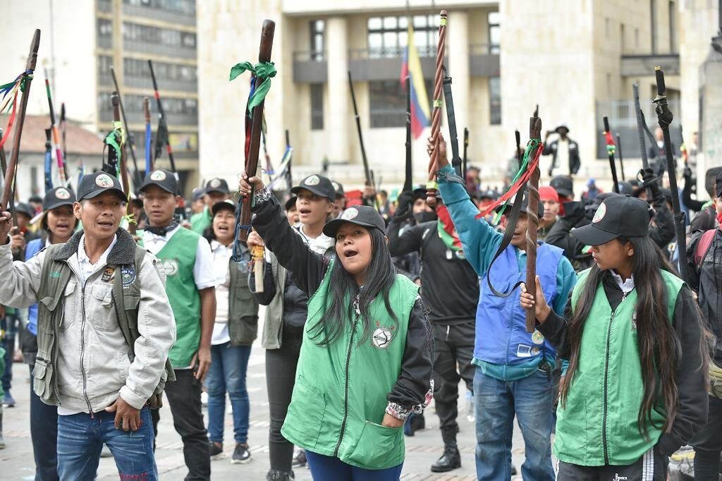 Indígenas protestan por asesinatos a líderes sociales