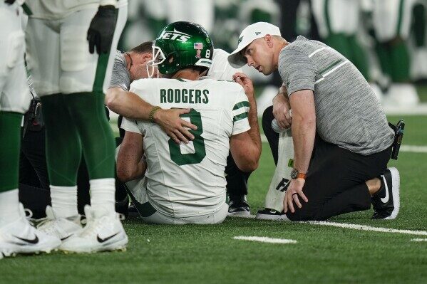 Se fue como Jet, Aarón Rodgers fuera toda la temporada