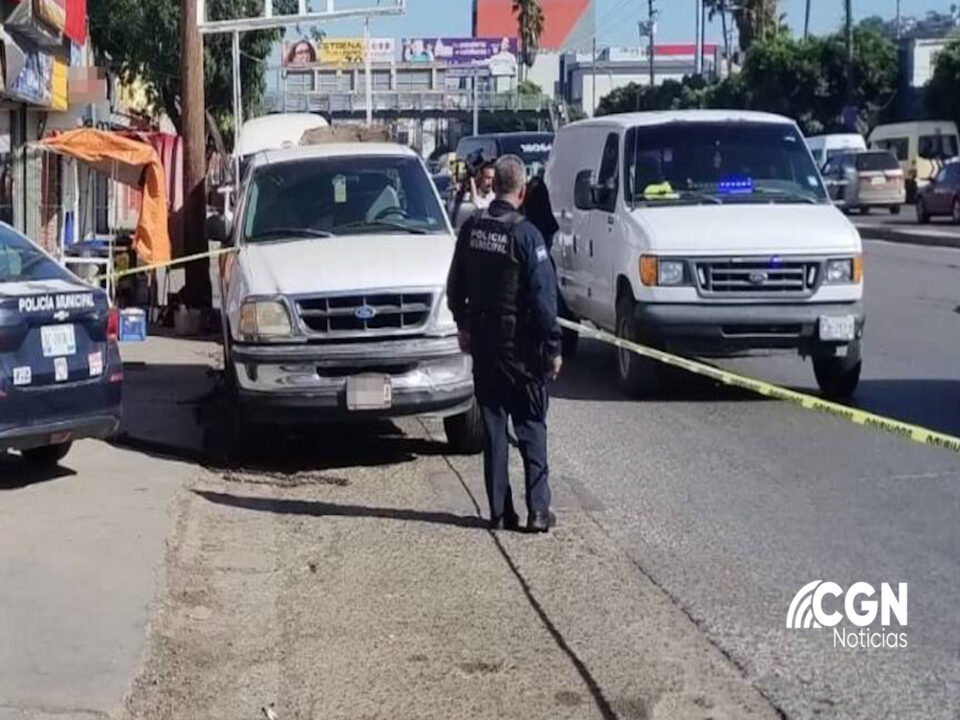 Balacera en Tijuana deja tres personas muertas  en crucero 5 y 10