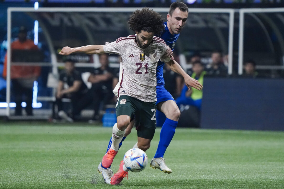 El Tri dio lástima ante Uzbekistán