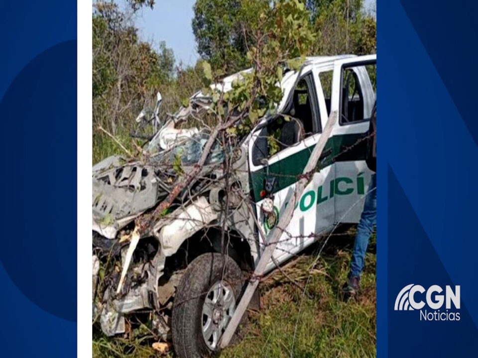 Recompensa de $100 millones por información de responsables de atentado contra patrulla de Policía