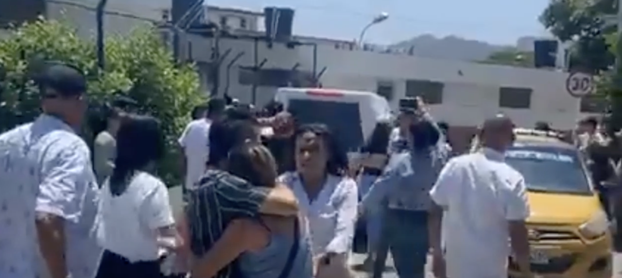 Ingresan ataúd a cárcel con el cuerpo de líder criminal  