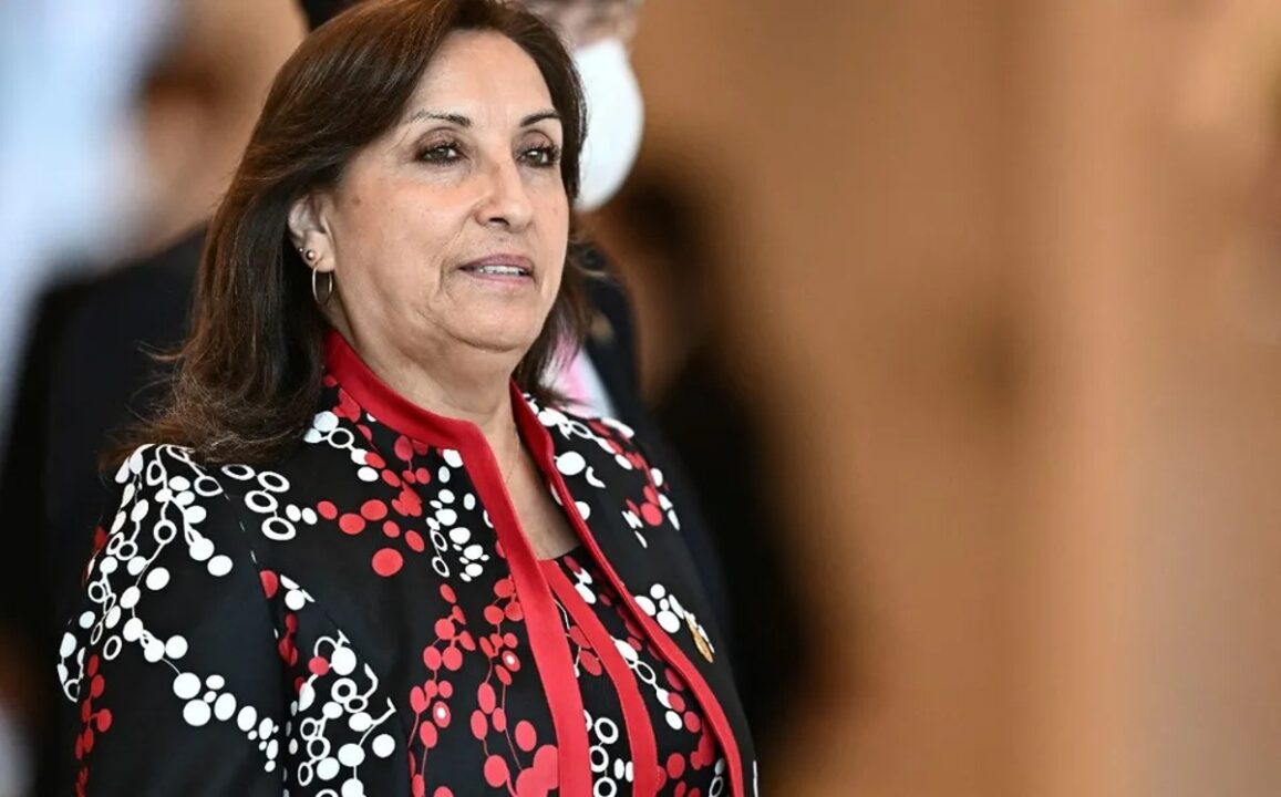 Presidenta de Perú culpa de sus propias muertes a manifestantes abatidos
