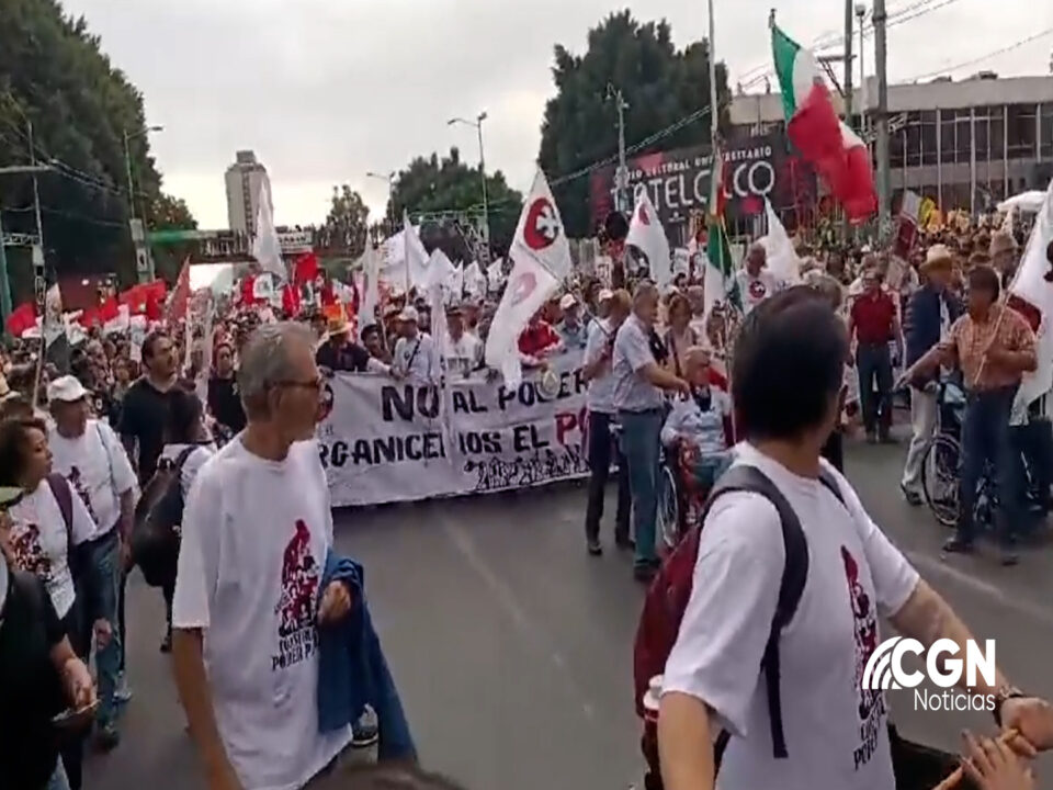 Con mega marcha conmemoran 58 años de la matanza de Tlatelolco