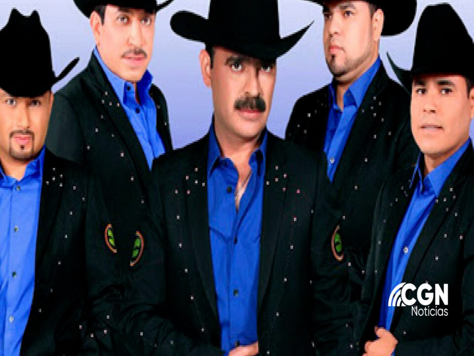 Multan a los Tucanes de Tijuana por cantar narcocorridos
