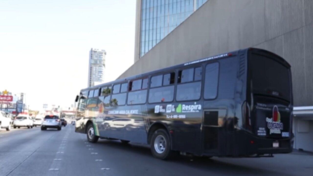Así son los camiones que sustituirán a los taxis rojo y negro del bulevar Agua Caliente