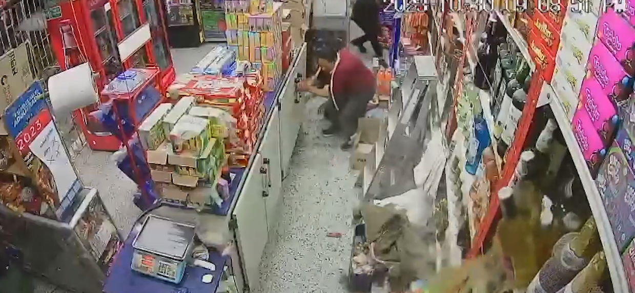 Disparan contra supermercados para exigirles dinero a sus dueños  