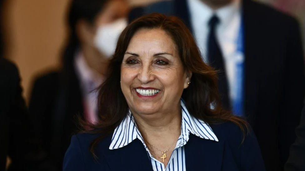 Fiscalía denuncia constitucionalmente a presidenta Dina Boluarte