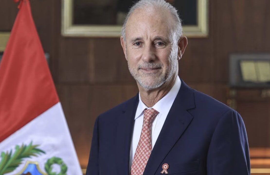 Boluarte designa a un Canciller que rechaza la CIDH