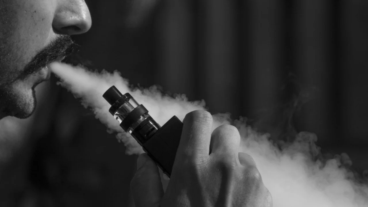 AMLO busca prohibir los vapeadores en México antes de que finalice 2023