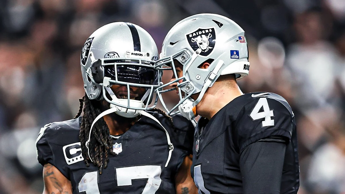 Los Raiders hacen historia y humillan a los Chargers