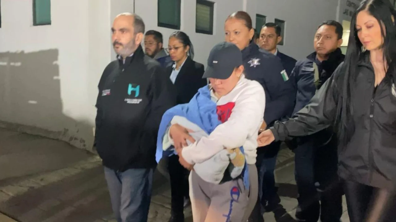 A salvo bebé secuestrado por niñera en México; habría recibido ayuda de su novio policía
