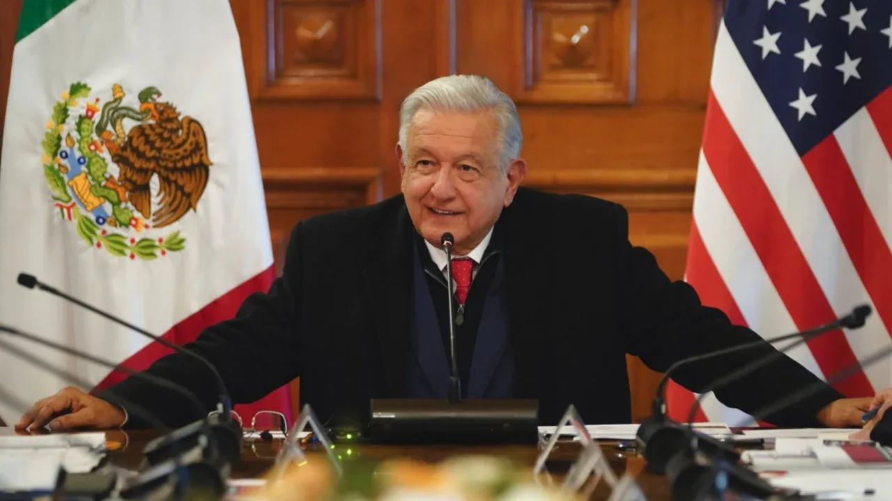 \"Traición al Pueblo\" Andrés Manuel López Obrador
