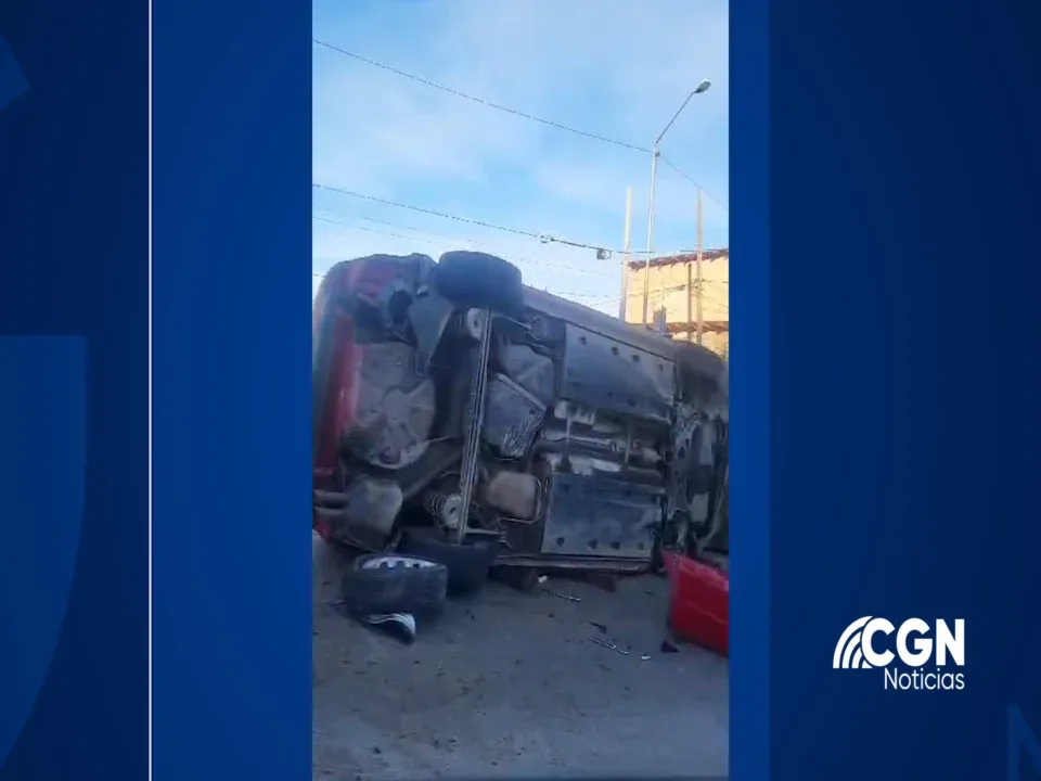 Otro accidente automovilístico en la colonia El Soler
