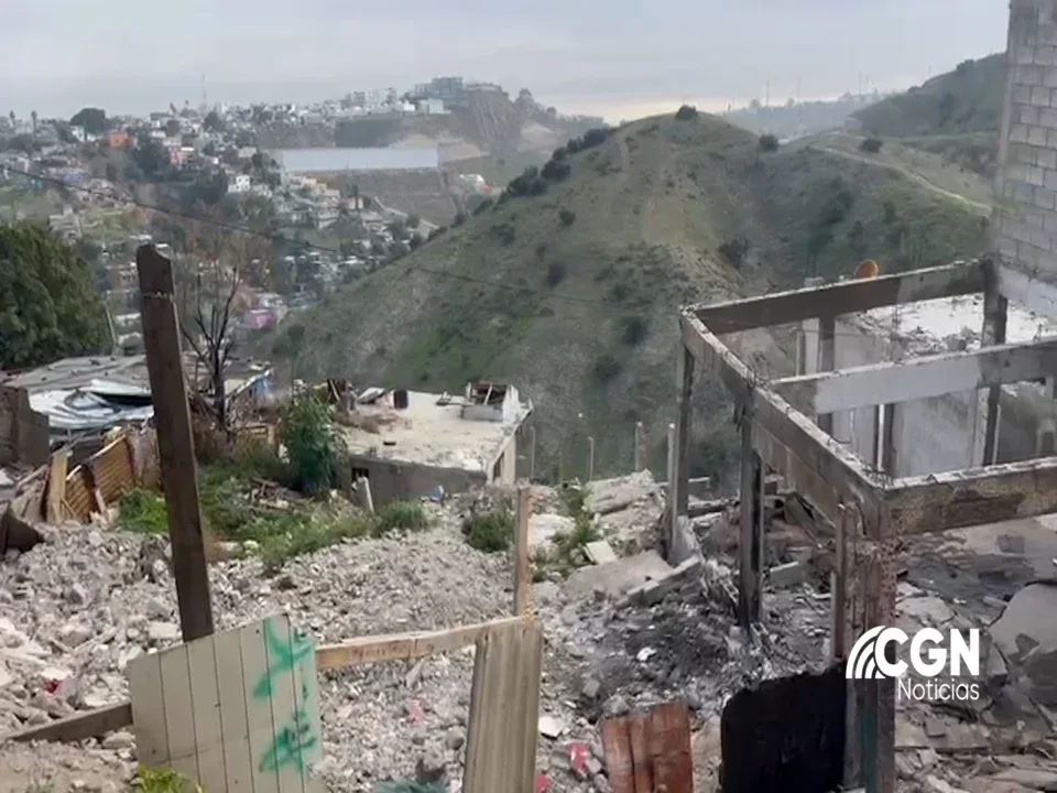 Vecinos del aguaje de la tuna tienen miedo de colapso de estructuras