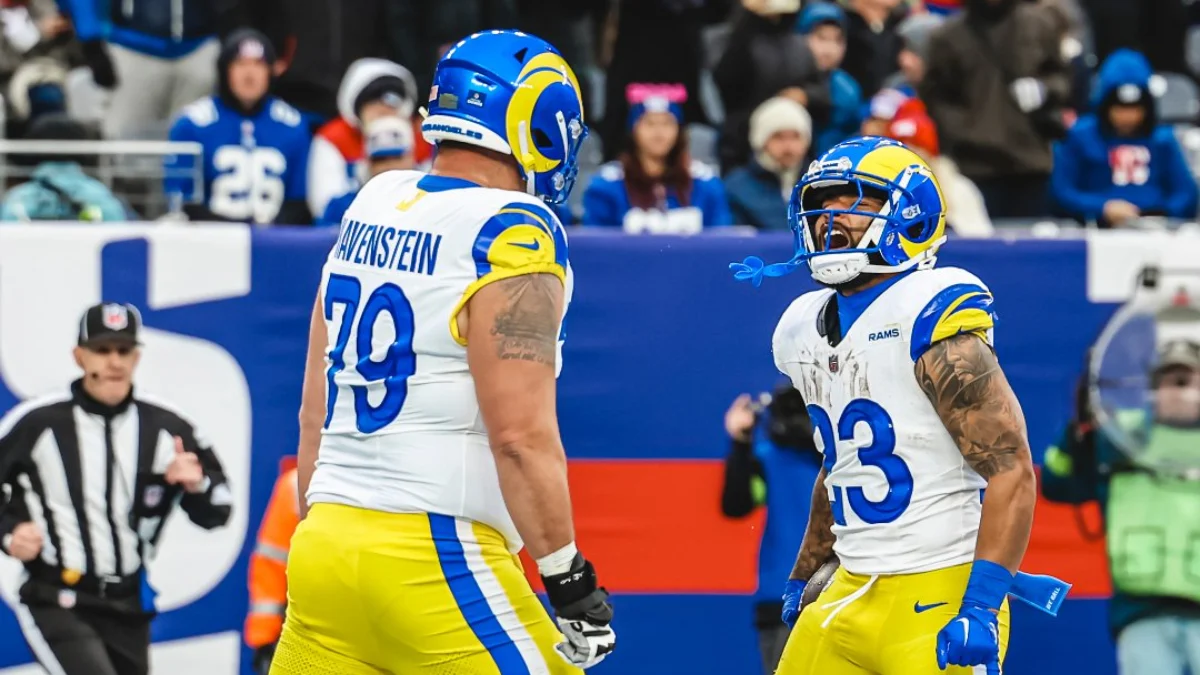 Rams y Chiefs celebran el fin de año con pase a playoffs