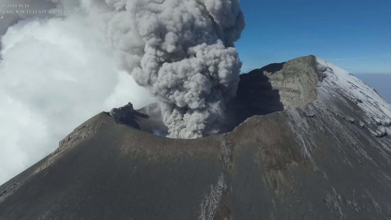 Actividad del volcán Popocatépetl: estable, pero piden tomar precaución ante ceniza