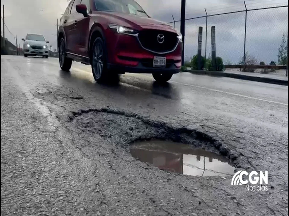 Avenida Paseo del Lago, un peligro para automovilistas