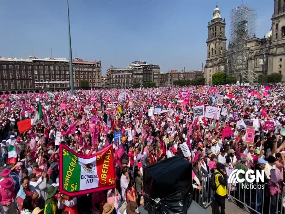 Marcha por la Democracia: Ciudadanos abarrotaron la Plaza de la Constitución para exigir voto libre