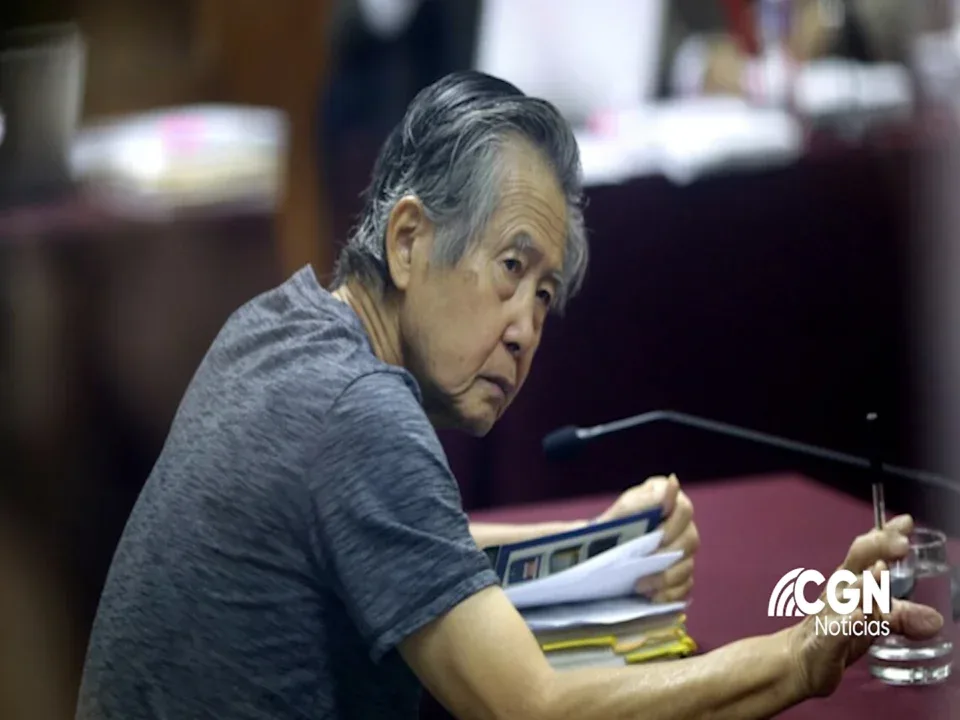Fujimori reaparece y dice que Montesinos cometió “errores”