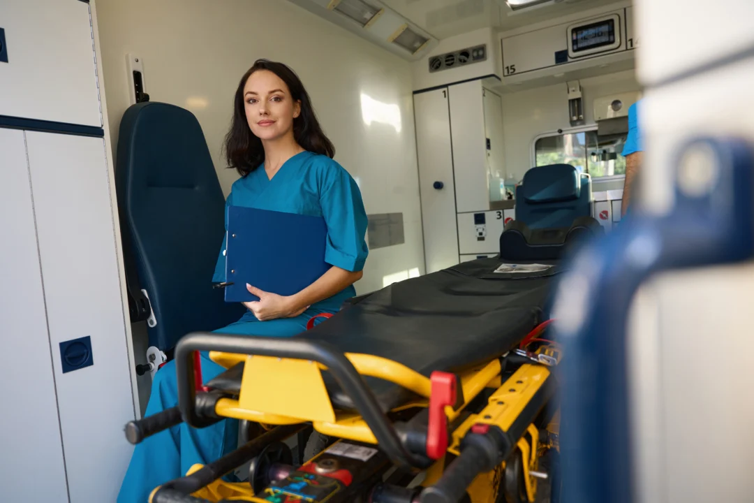 🚑 Gana dinero mientras estudias para paramédico en San Diego