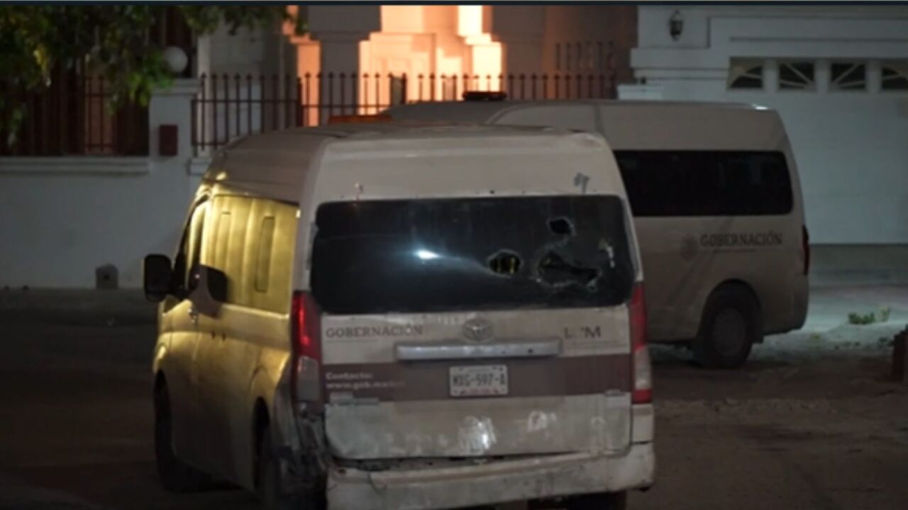Atacan a agentes del INM en Tijuana, les lanzaron piedras en muro fronterizo de playas