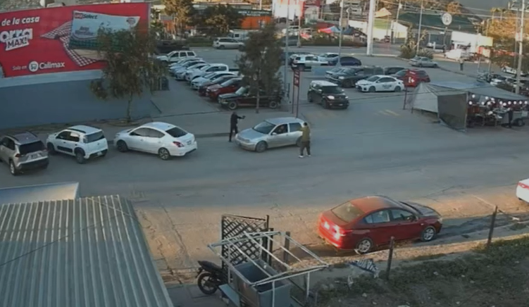 A quemarropa asesinan a un hombre a bordo de su vehículo en Tijuana