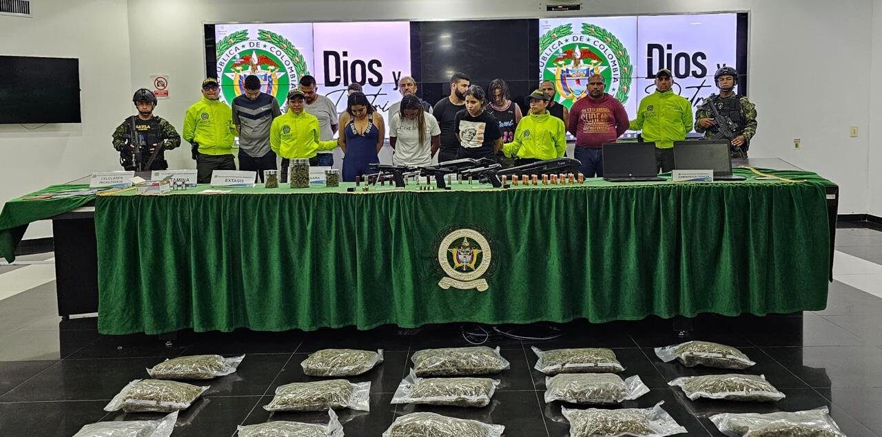 Rectora de colegio de primaria lideraba banda de venta de drogas  