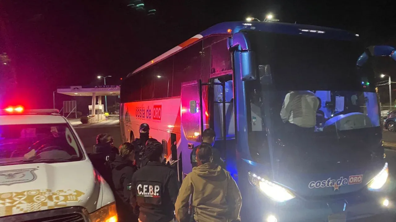 Rescatan en carretera de Tijuana a adolescente con Alerta Amber en Oaxaca