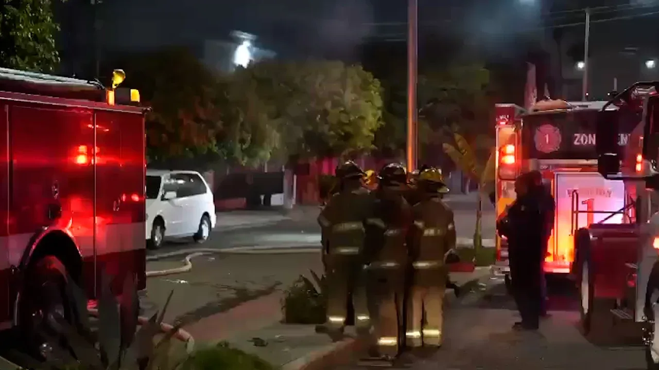 Muere una pareja calcinada tras incendio en la colonia Castillo de Tijuana