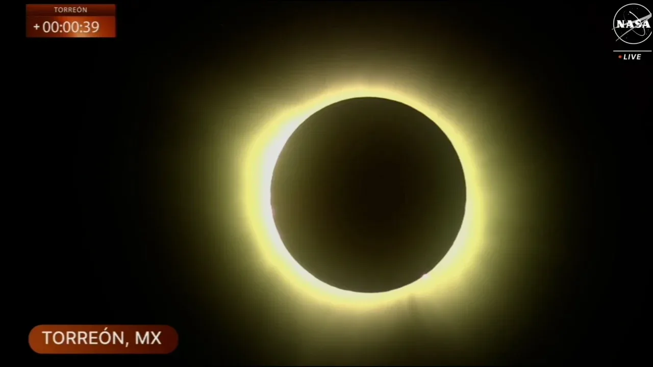 Así vivieron los mexicanos el Eclipse Total de Sol