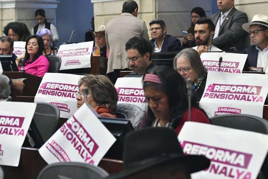 Reforma pensional en Colombia aprobada