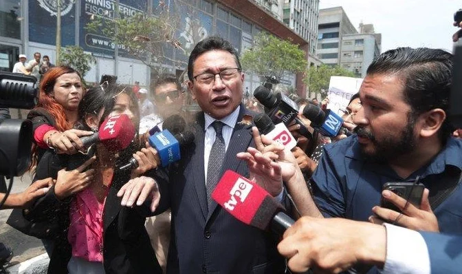 Abogado de gobernador Oscorima es agredido por manifestantes