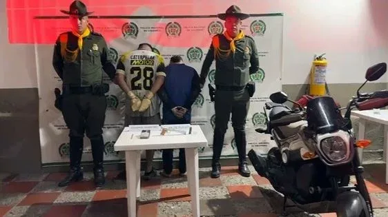 Video: cae banda de delincuentes dedicada al robo de vehículos de gama alta  
